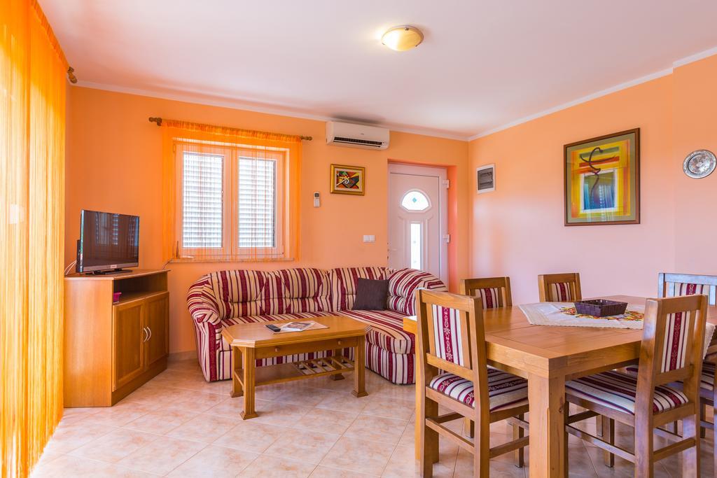 Apartments Villa Orange Medulin Luaran gambar